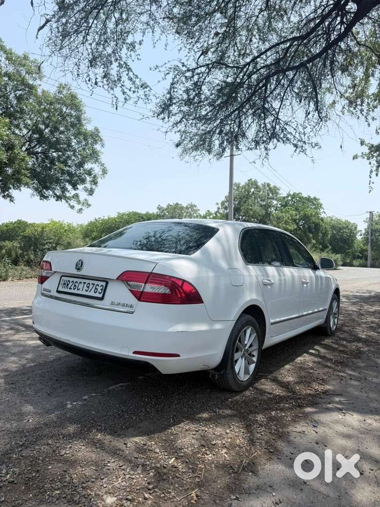 Skoda Superb 2015 Petrol Well Maintained
