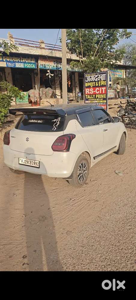 Maruti Suzuki Swift Vxi Petrol 2021