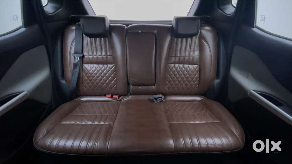 Nissan Magnite Xv Turbo, 2022, Petrol