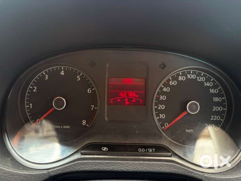 Volkswagen Polo Petrol Highline 1.2l, 2011, Petrol