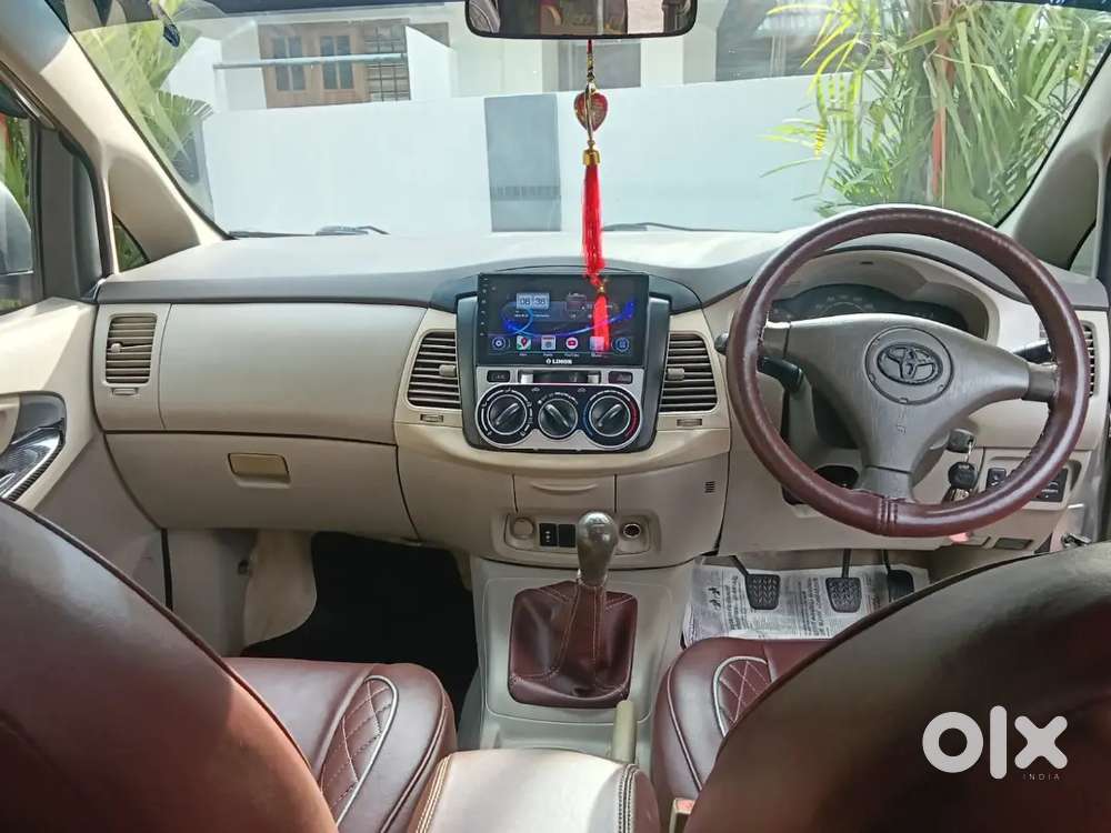 Toyota Innova 2010 Diesel 182000 Km Driven