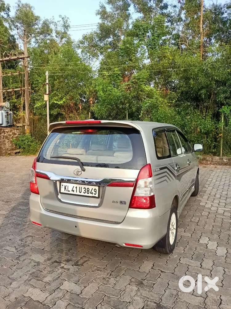 Toyota Innova 2014 Diesel 155000 Km Driven