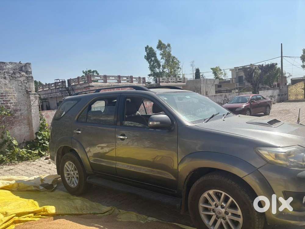 Toyota Fortuner 2013 Diesel 170000 Km Driven