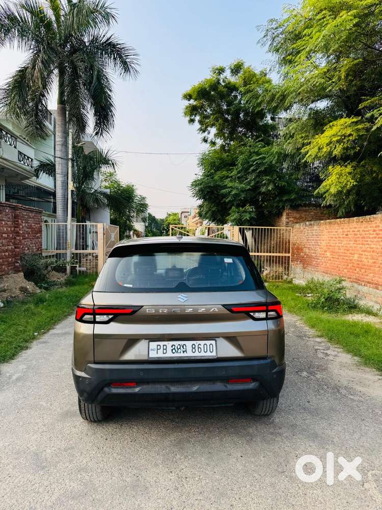 Maruti Suzuki Brezza 1.5 Vxi Smart Hybrid, 2024, Petrol