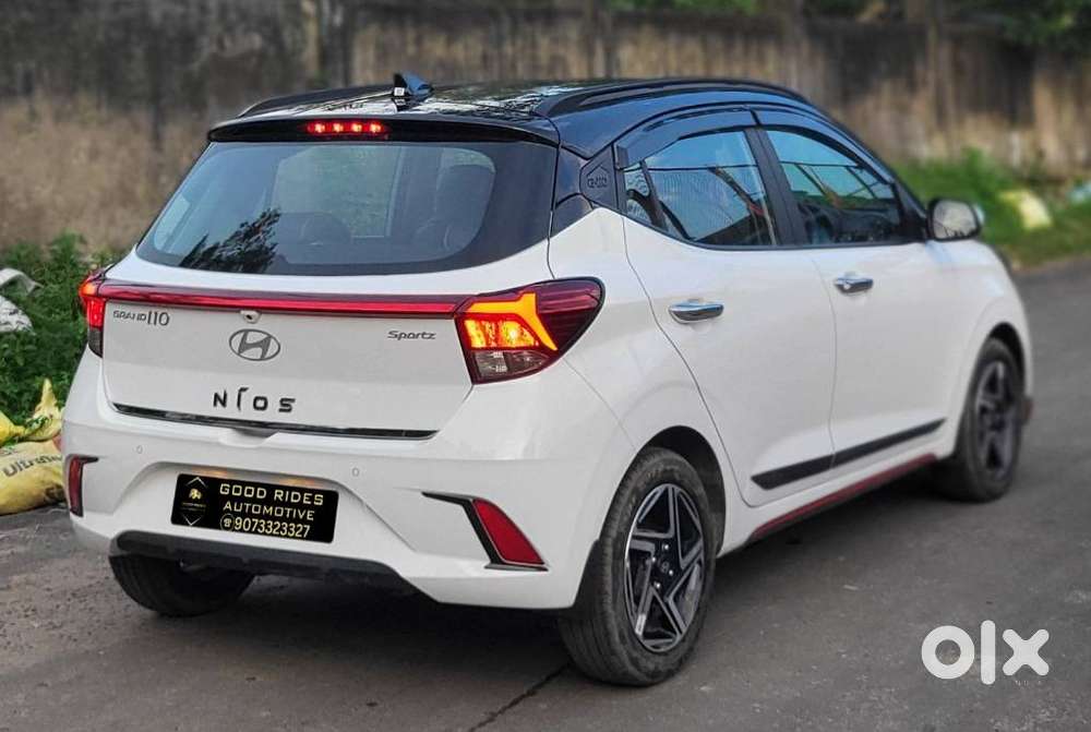 Hyundai Grand I10 Nios Sportz Mt Dual Tone, 2024, Petrol