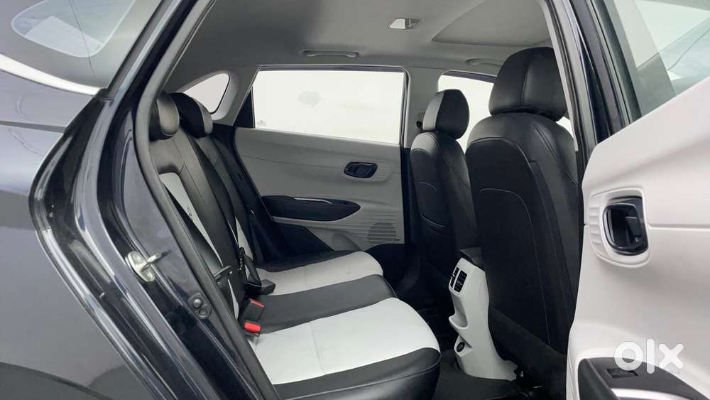 Hyundai New I20 1.2 Asta (o) Ivt, 2024, Petrol