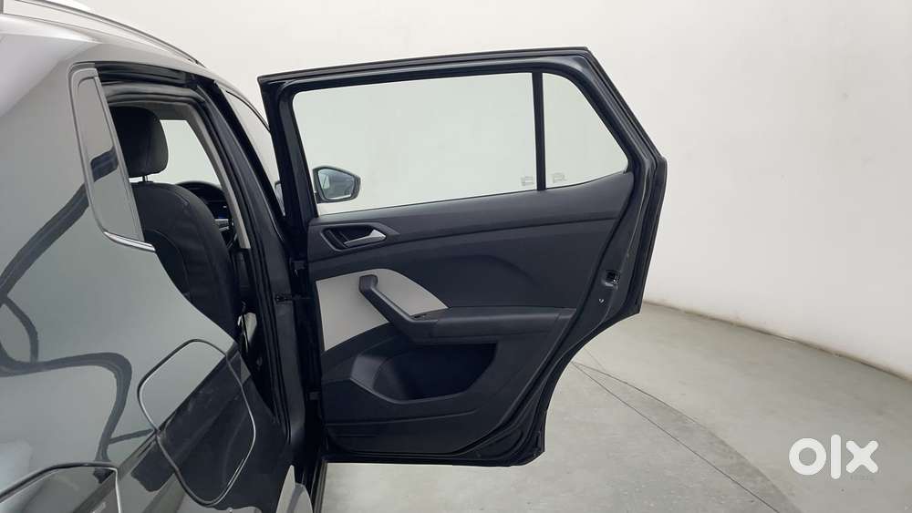 Volkswagen Taigun Topline 1.0 Tsi Mt (electric Seats), 2022, Petrol
