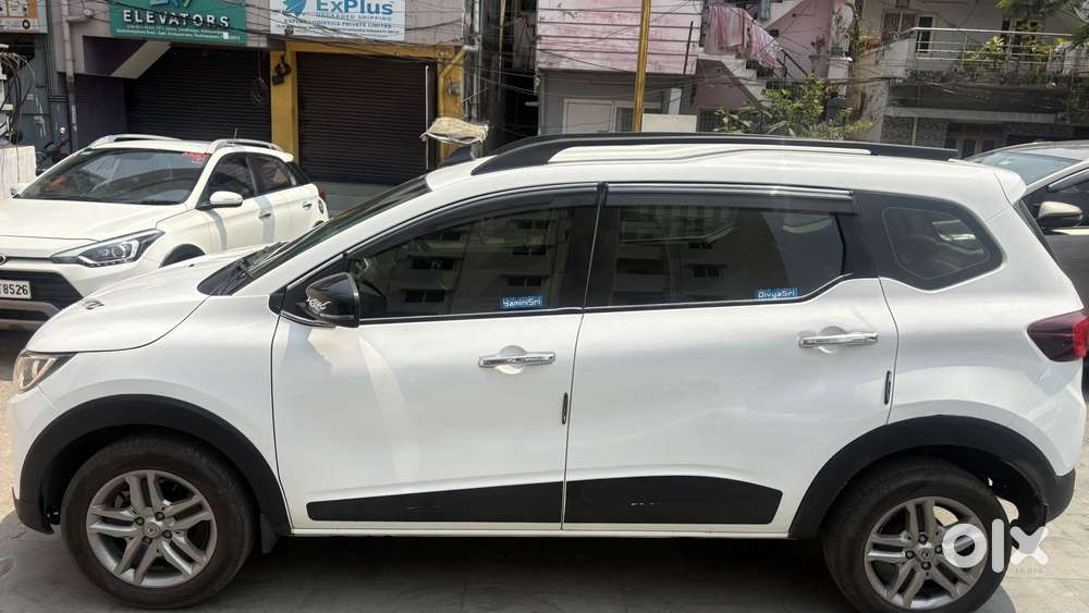 Renault Triber Rxz Easy-r Amt, 2023, Petrol