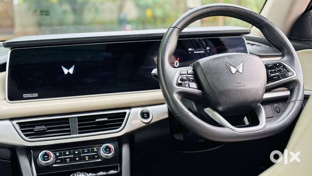 Mahindra Xuv700 2.2 Ax 7 Diesel Mt Str, 2023, Diesel