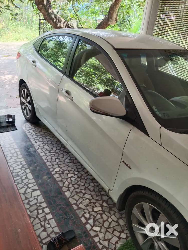 Hyundai Verna Sx Diesel 2012 .service History, Alloy.