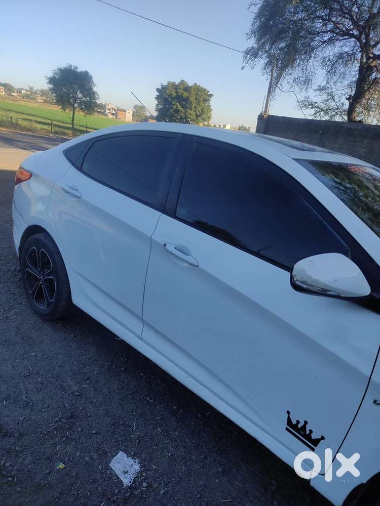 Hyundai Verna 1.6 Ex 2012