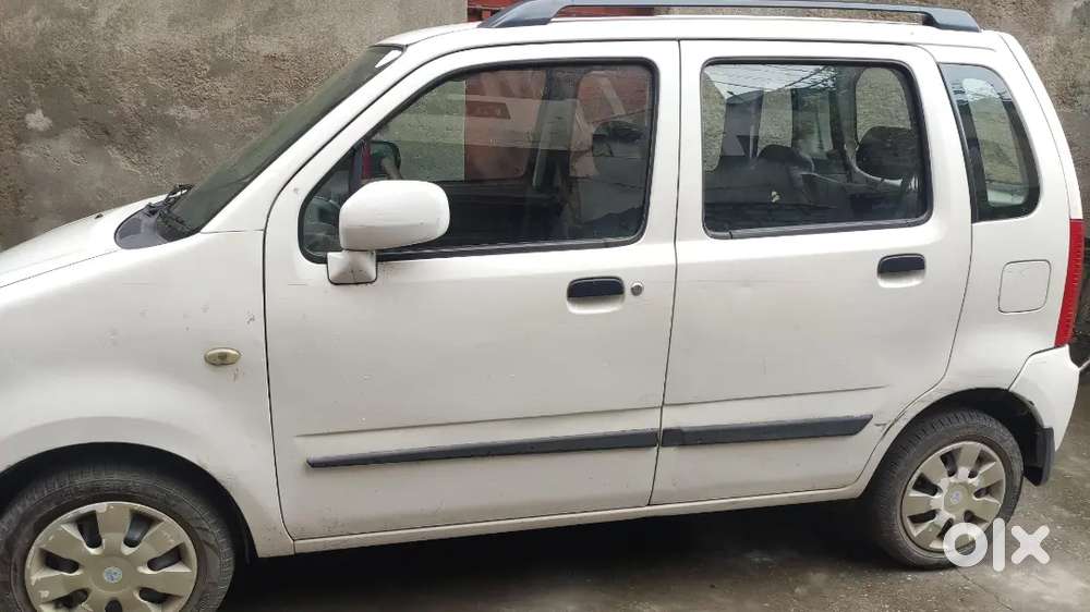 A Well Maintained Wagon R Extended Upto 2029