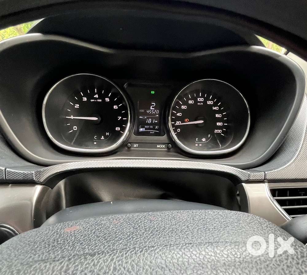 Tata Nexon Dual Tone (govt. Officer Self Driven)