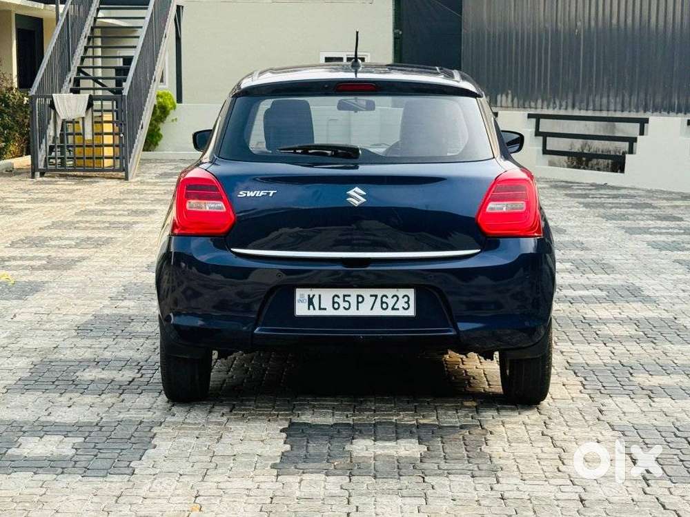 Maruti Suzuki Swift Zxi Plus Amt Dual Tone, 2020, Petrol