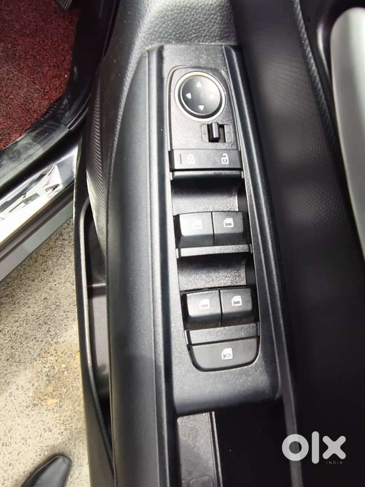 Kia Sonet G 1.2 5mt Htk(o), 2024, Petrol