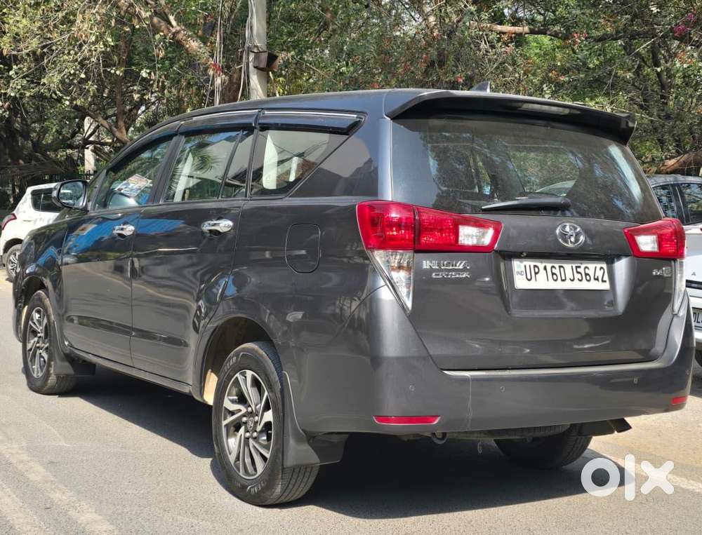 Toyota Innova Crysta 2.8 Gx At 8s, 2022, Diesel