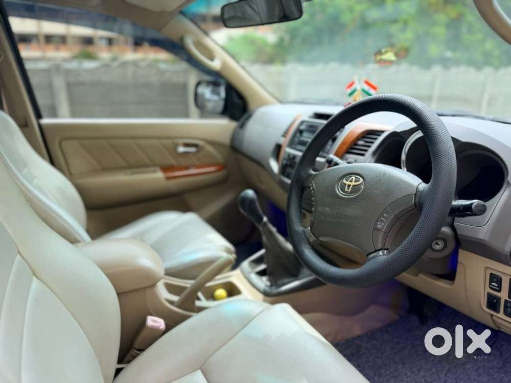 Toyota Fortuner 4x4 At, 2010, Diesel
