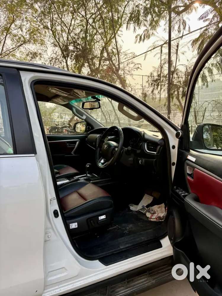 Toyota Fortuner Legender 2025 Diesel 5000 Km Driven