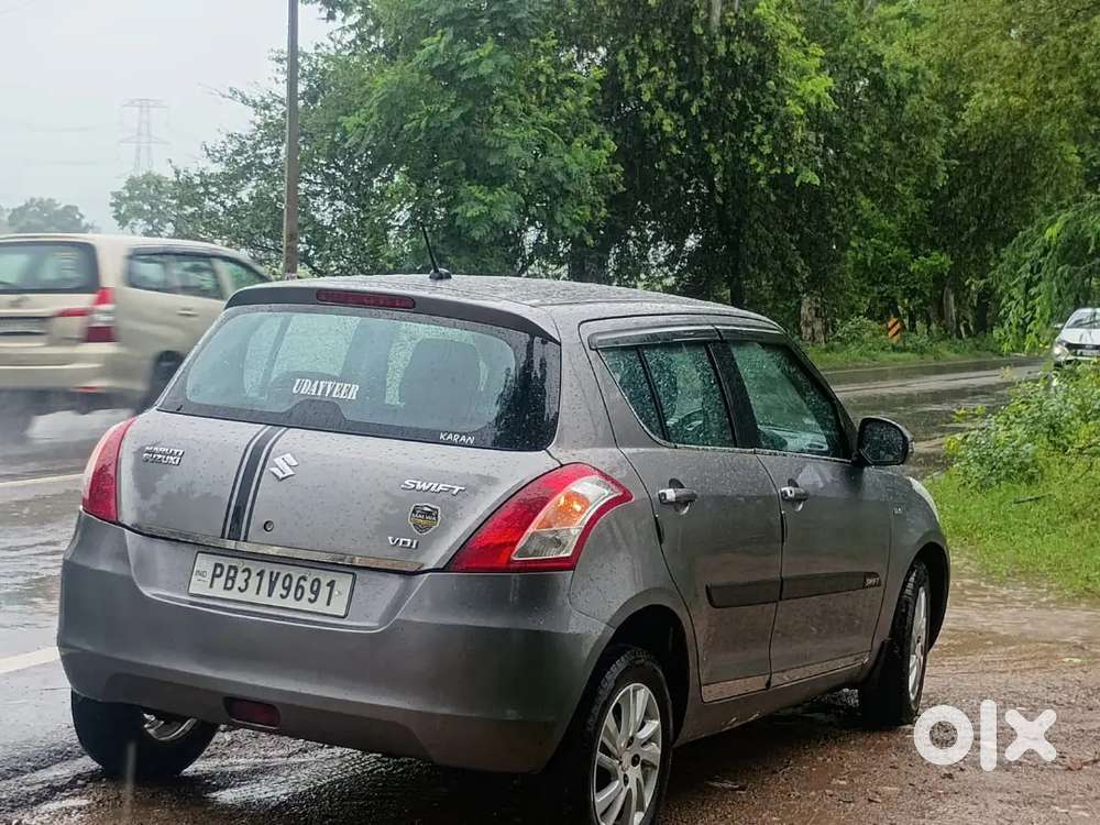 Maruti Suzuki Swift 2013 Diesel 93000 Km Driven