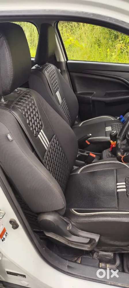 Maruti Suzuki Brezza 2025 Lxi Cng