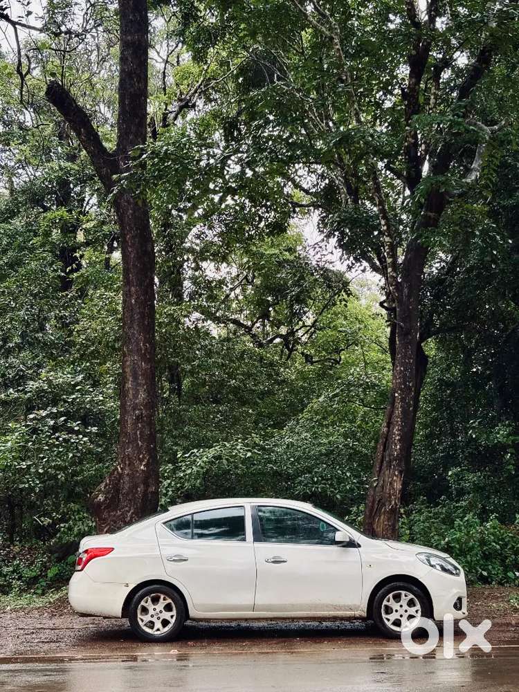 Renault Scala 2012