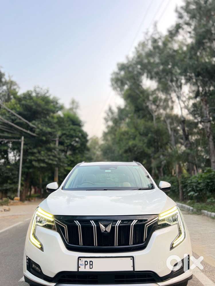 Mahindra Xuv700 2.2 Ax 7 Diesel At Str, 2023, Diesel