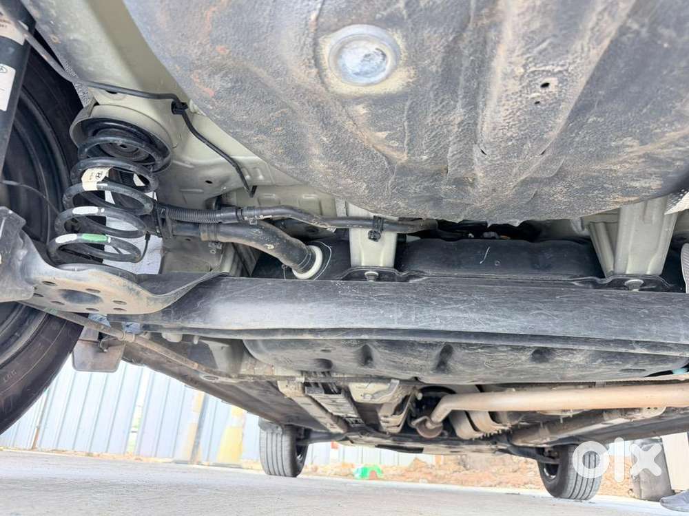 Hyundai Venue 2025 Petrol Well Maintained