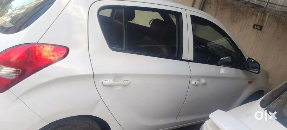 Hyundai I20 2011 Petrol 76000 Km Driven