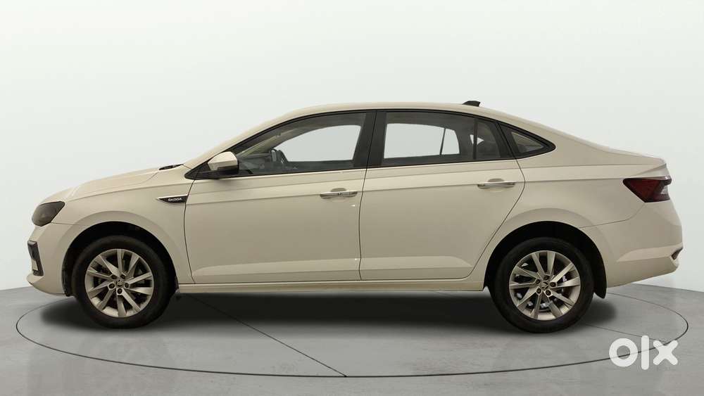 Skoda Slavia 1.0 Ambition Tsi, 2022, Petrol