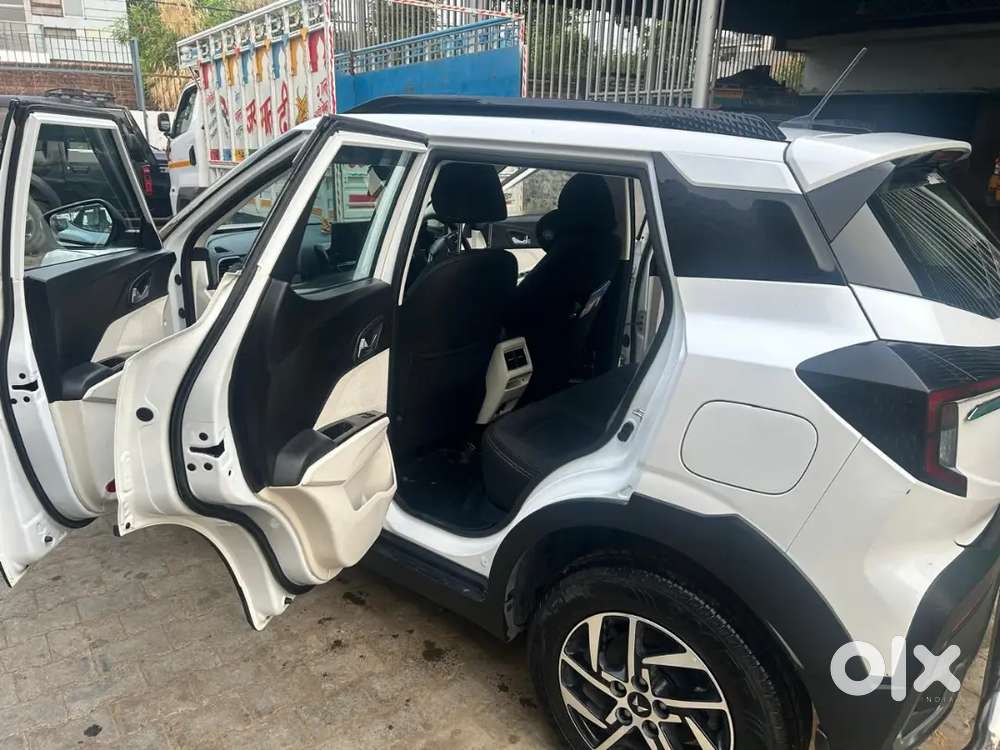 Mahindra Xuv 3xo Aug 2024 Petrol Manual 18+ Mileage On Highway
