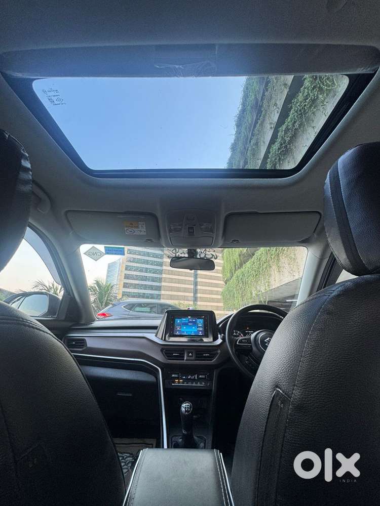Maruti Suzuki Brezza 1.5 Zxi Cng Dual Tone, 2024, Cng & Hybrids