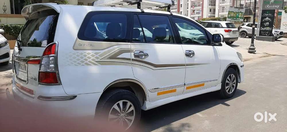 Innova 2.5 G Disel Top Model