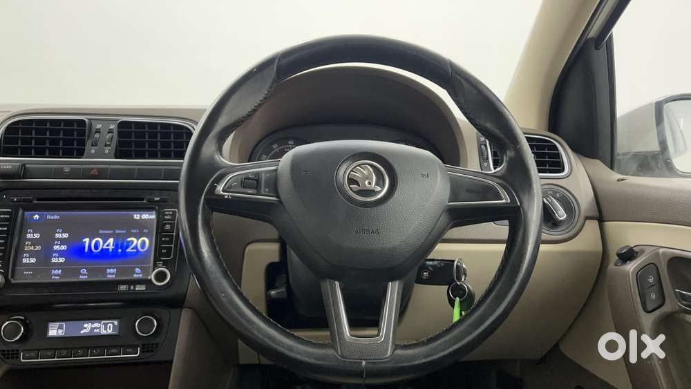 Skoda Rapid [2016-2021] 1.6 Mpi Style Plus, 2016, Petrol