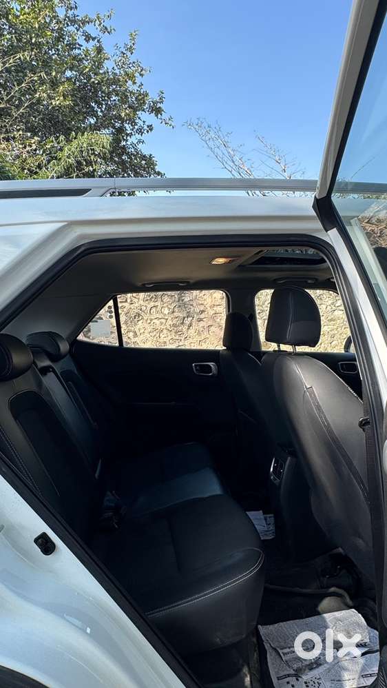 Hyundai Venue Sx (o) (2020) Top End Model (direct Owner Car)
