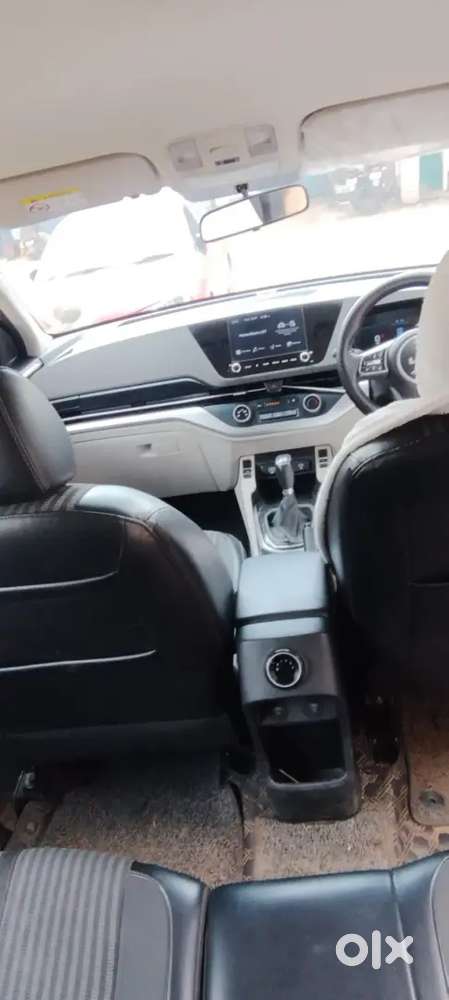Kia Carens 2023 Petrol