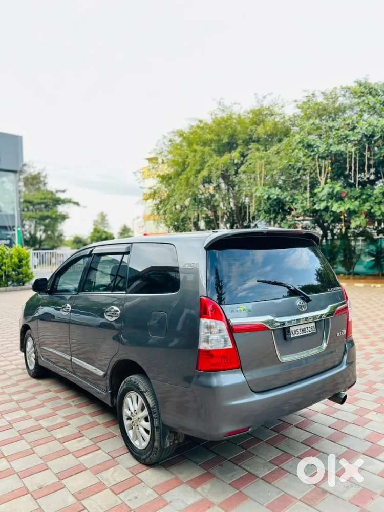 Toyota Innova 2.5 Vx 7 Seater Bs Iv, 2014, Diesel