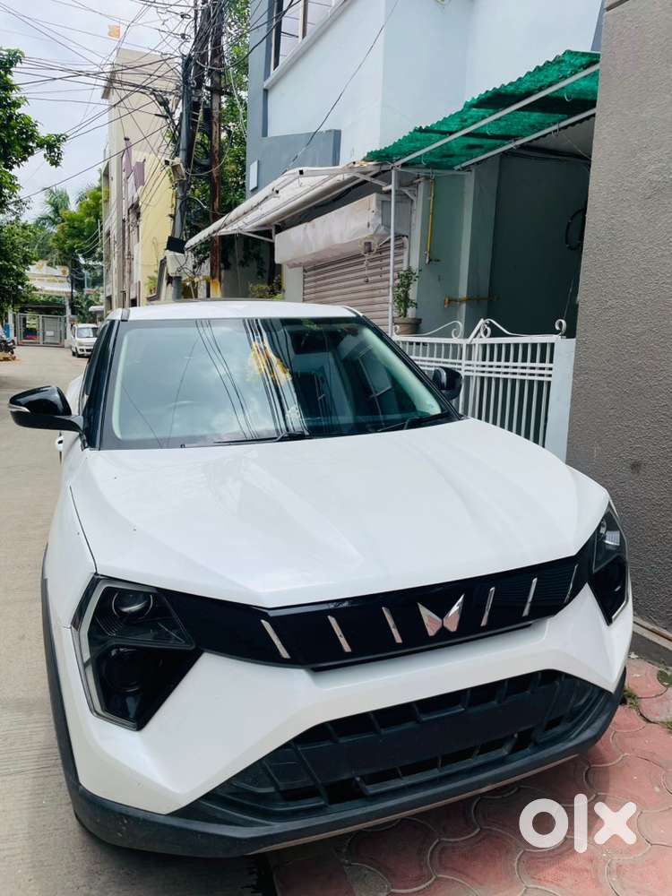 Mahindra Xuv3xo Petrol 2024