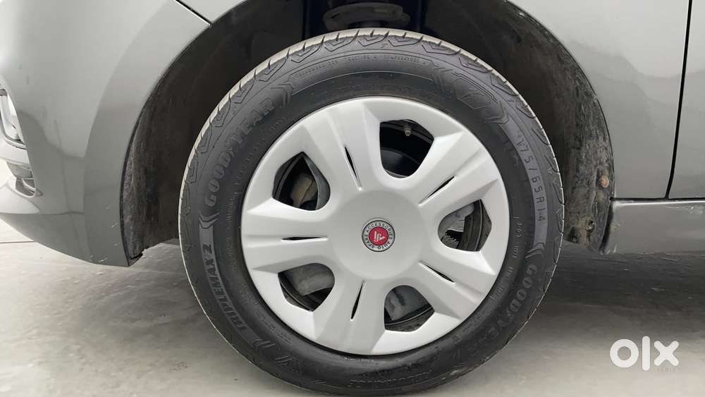 Tata Tiago Xza, 2021, Petrol