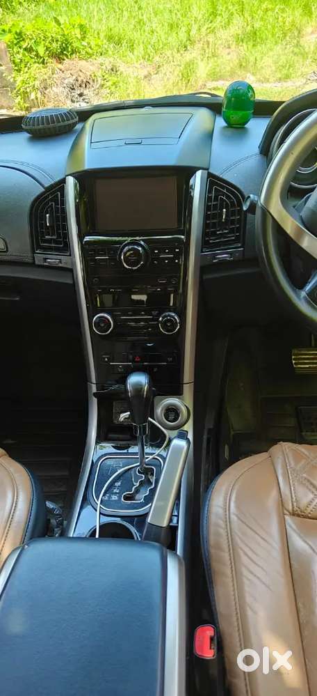 Mahindra Xuv500 W 11 Automatic 2018