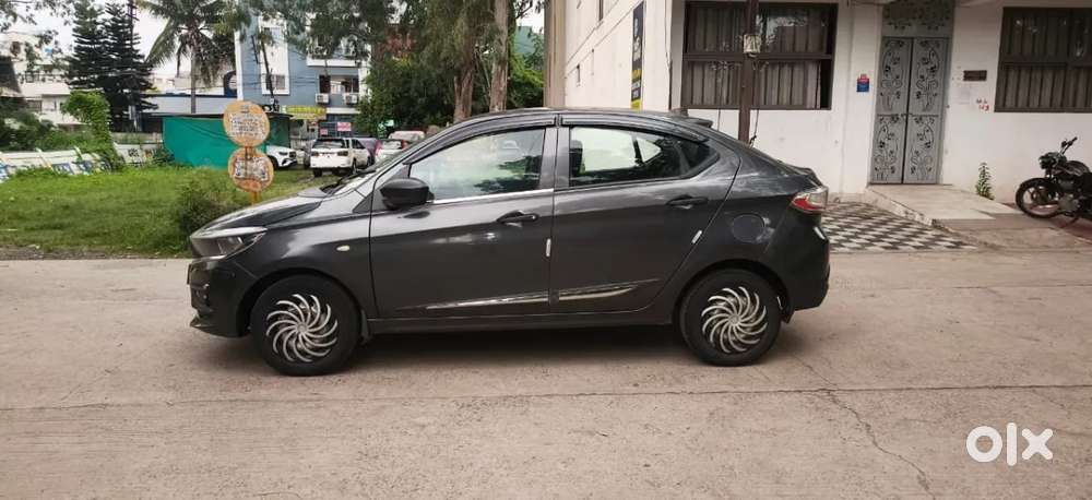 Tata Tigor Xe, 2022, Petrol