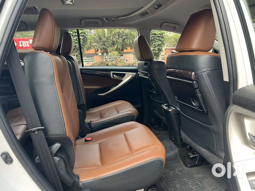Toyota Innova Crysta 2.8z Automatic, 2018, Diesel