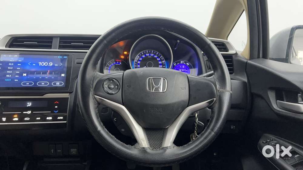 Honda Jazz [2020-2023] 1.2 V I-vtec Mt, 2017, Petrol