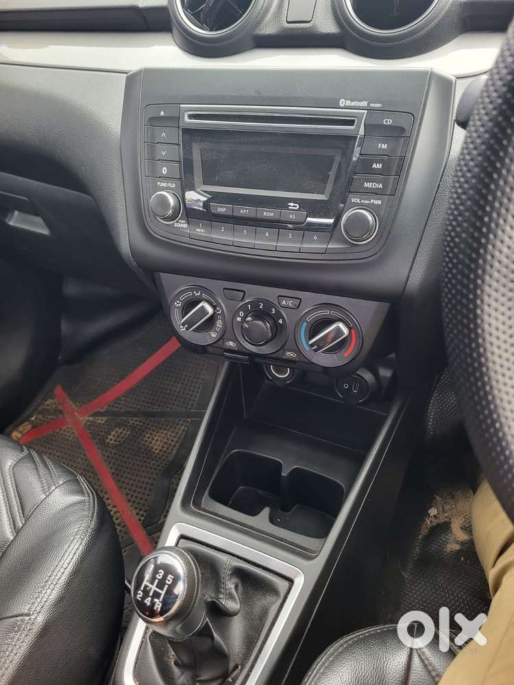 Maruti Suzuki Swift Vxi + Manual, 2019, Petrol