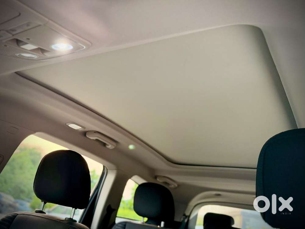 Mahindra Xuv700 2.0 Ax 5 Petrol Mt 7 Str, 2024, Petrol