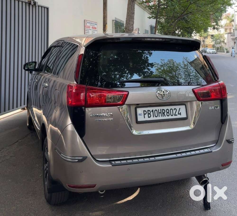 Toyota Innova Crysta 2021