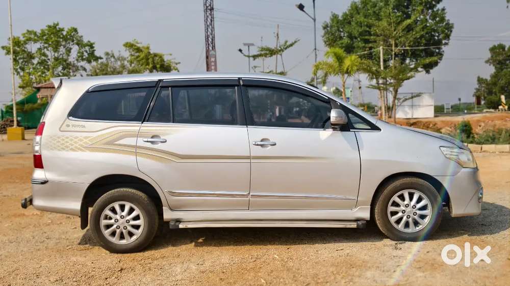 Toyota Innova 2014 Diesel Well Maintained