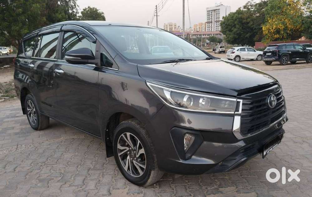 Toyota Innova Crysta [2020-ongoing] 2.4 Vx 8 Str, 2021, Diesel