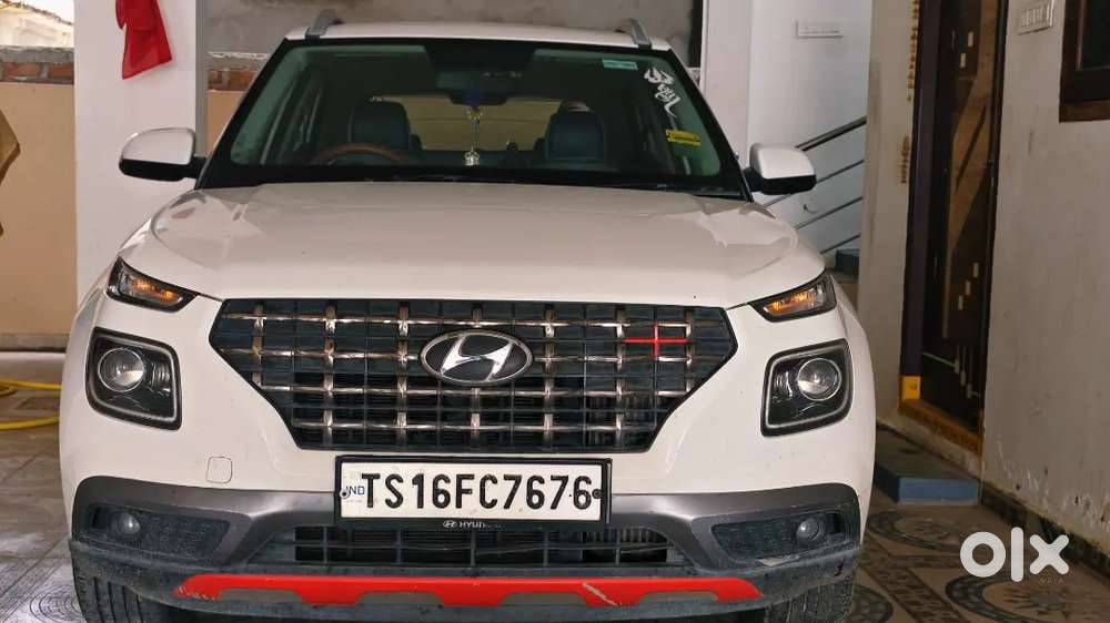 Hyundai Venue Crdi 2021 Well Maintained Just Come And Check