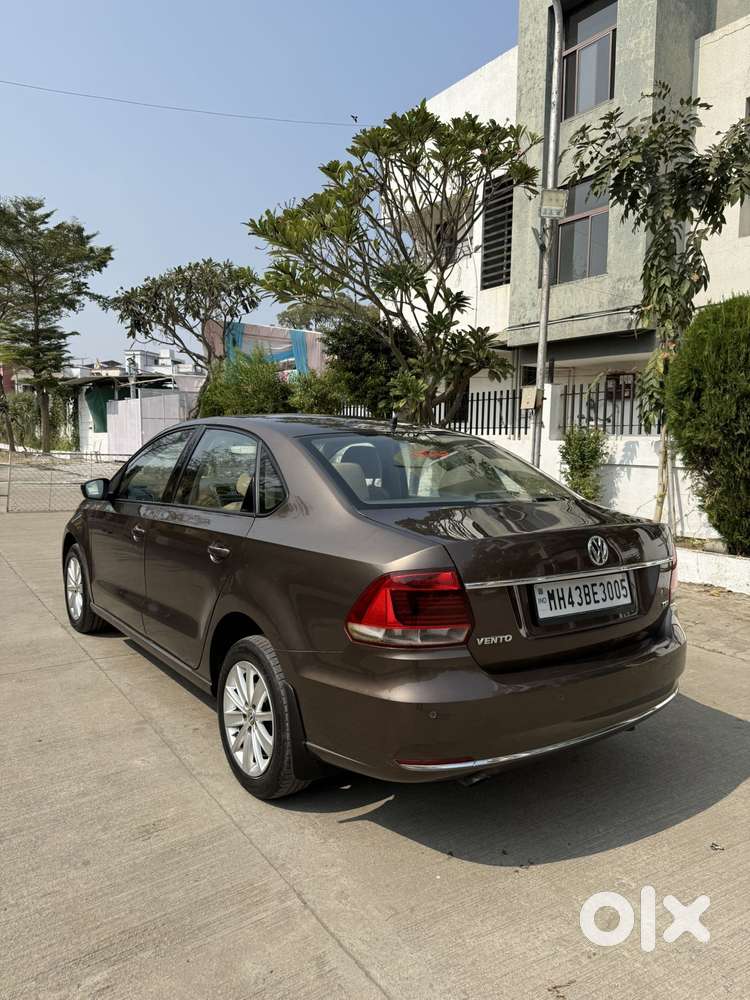 Volkswagen Vento 1.2 Tsi Highline Plus At, 2016, Petrol