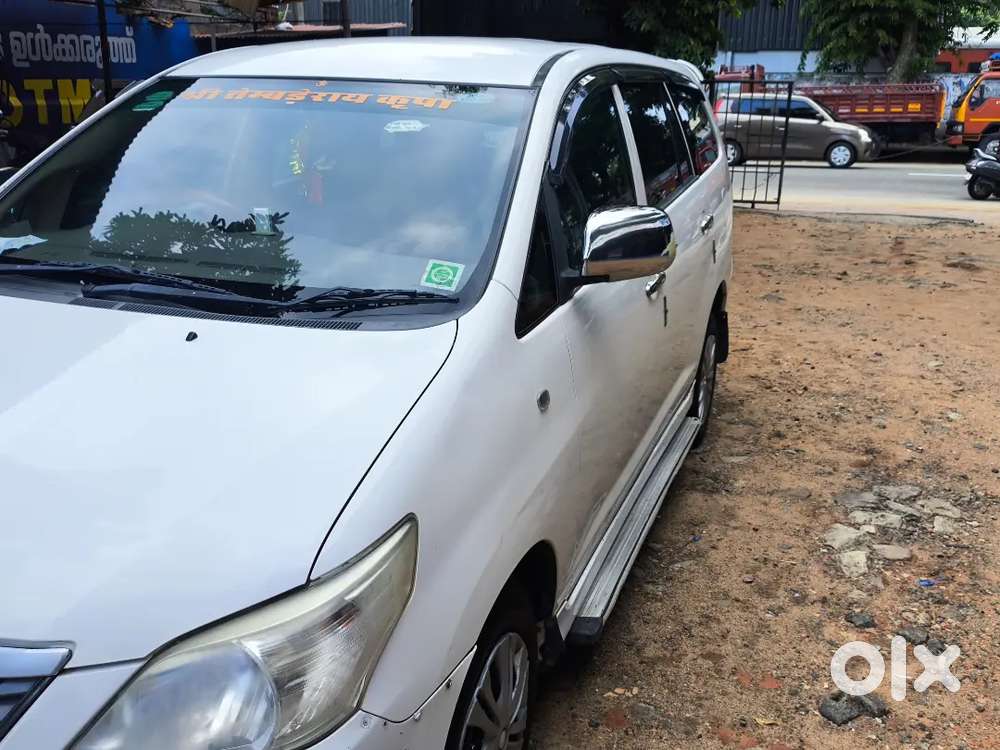 Toyota Innova 2012 Model No Claim No Accident At All. Full Geniune Car
